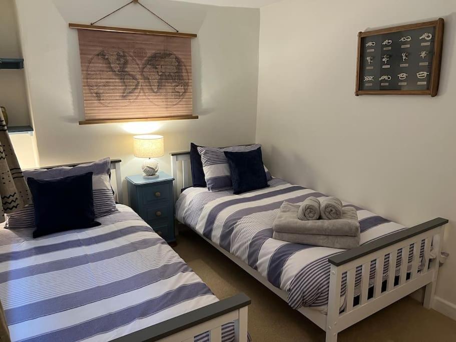 Harbourside 2 Bed Apartment, Barmouth Bridge Views エクステリア 写真