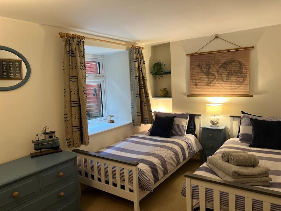 Harbourside 2 Bed Apartment, Barmouth Bridge Views エクステリア 写真