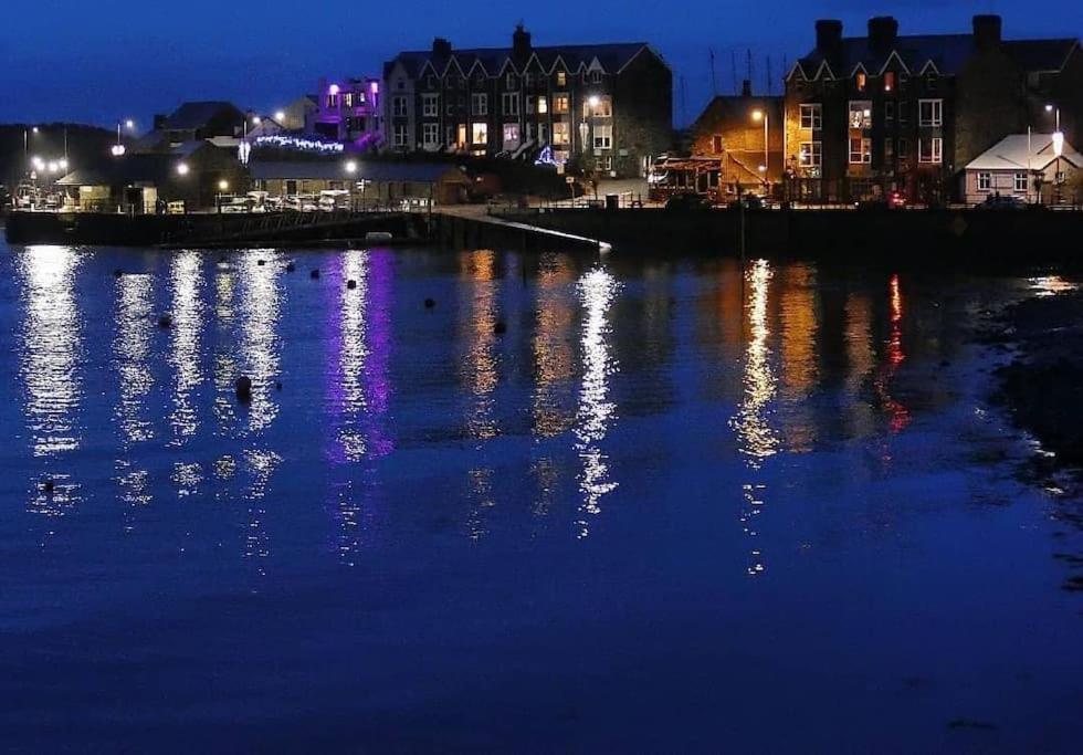 Harbourside 2 Bed Apartment, Barmouth Bridge Views エクステリア 写真